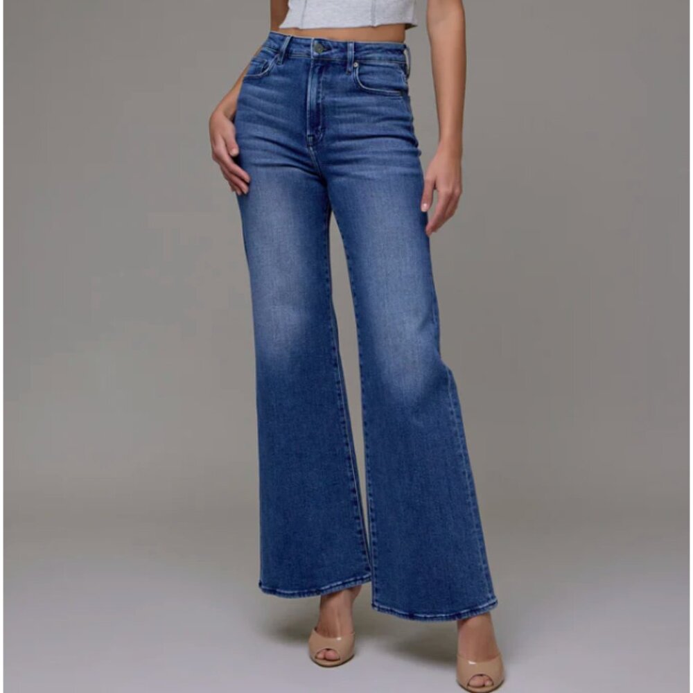 NEW Hidden High Rise Flare Jeans